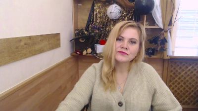 JanaLoveli live cam on Cam4
