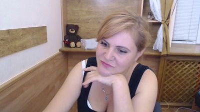 JanaLoveli live cam on Cam4