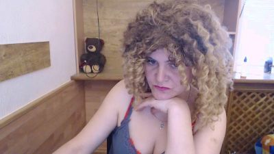 JanaLoveli live cam on Cam4
