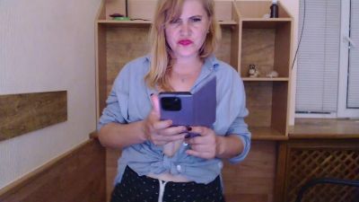 JanaLoveli live cam on Cam4