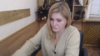 JanaLoveli live cam on Cam4