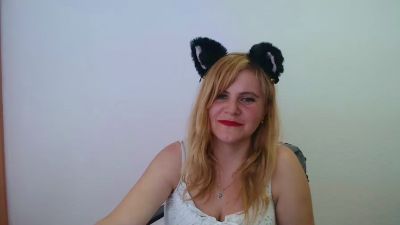 JanaLoveli live cam on Cam4