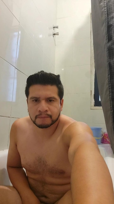 Jandres098 live cam on Cam4