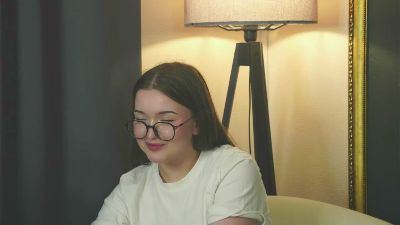 Live thumbnail of JanelleOtsman