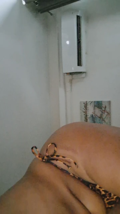 Janfilippo69 live cam on Cam4