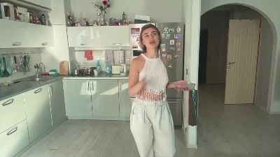 JaniGaron live cam on Cam4