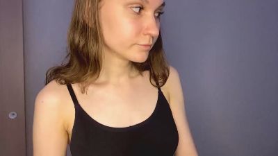 JanieGallosa live cam on Cam4