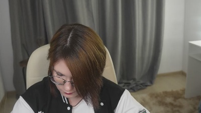JanitaParone live cam on Cam4