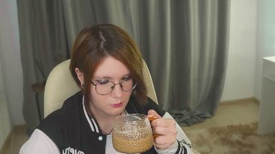 JanitaParone live cam on Cam4