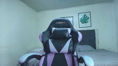 Janne_01 live cam on Cam4