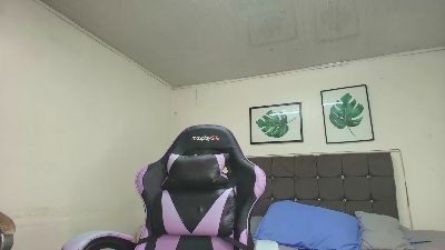 Janne_01 live cam on Cam4
