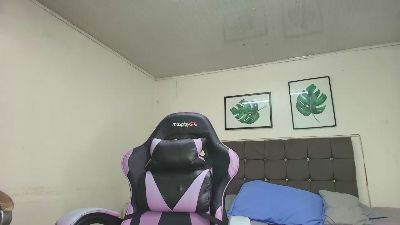 Janne_01 live cam on Cam4