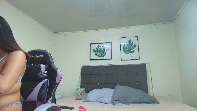 Janne_01 live cam on Cam4