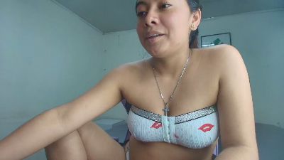 Janne_01 live cam on Cam4