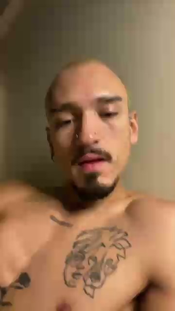 JapinhaProfano live cam on Cam4