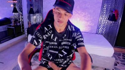 JaredTorres live cam on Cam4