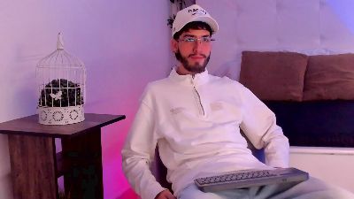 Jason_23__ live cam on Cam4