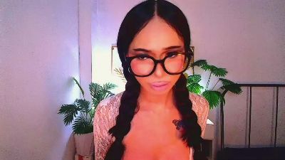 Jassluvrriii live cam on Cam4