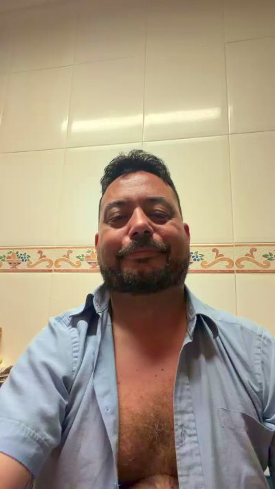 Javi_83 live cam on Cam4