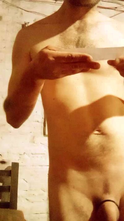 JavideSuarez31 live cam on Cam4