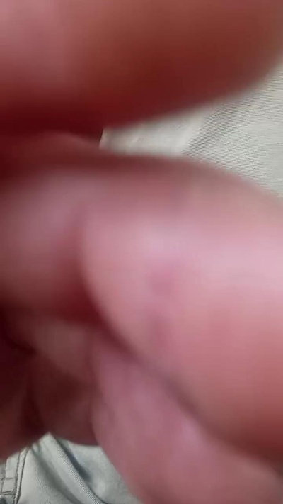 Javier_422 live cam on Cam4