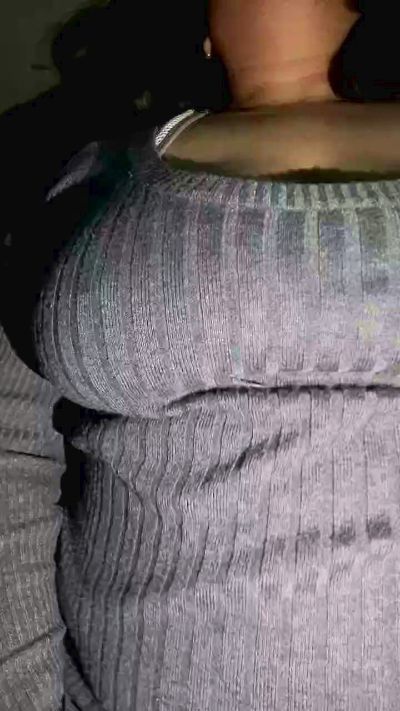 Javieritaaa28 live cam on Cam4