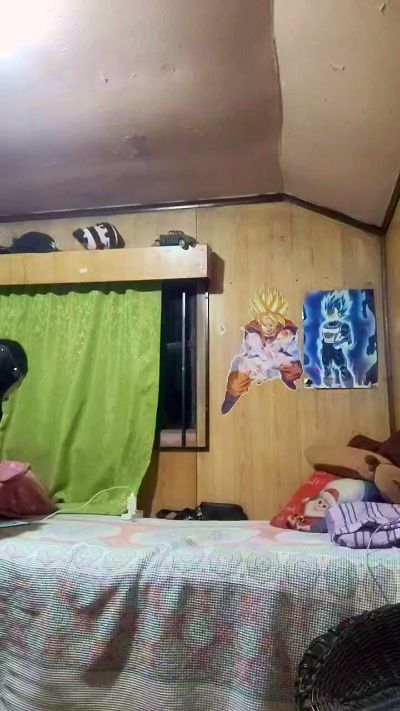 Javieritaaa28 live cam on Cam4