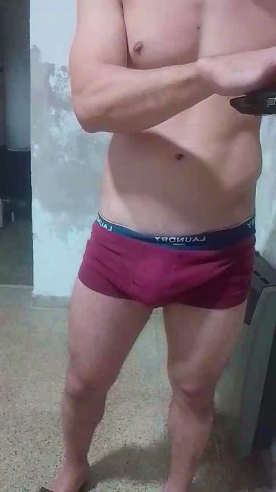 Javii75 live cam on Cam4