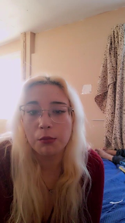 Javii_uwu Live Cam on Cam4