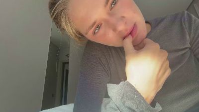 JayBuszak live cam on Cam4