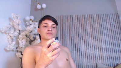Jay_Smile live cam on Cam4