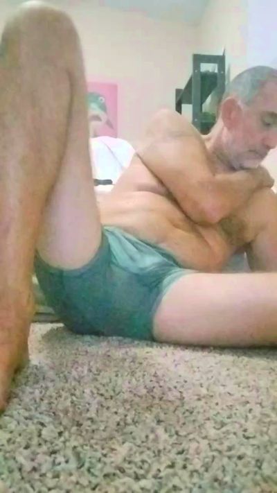 Jaywillpla_y live cam on Cam4