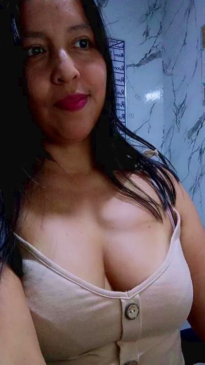 Jaz_Angel live cam on Cam4
