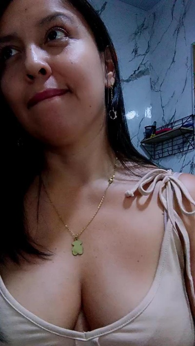 Jaz_Angel live cam on Cam4