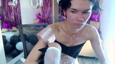 Jazmiinrosee live cam on Cam4