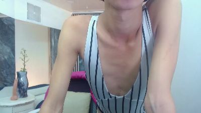 Jazmiinrosee live cam on Cam4