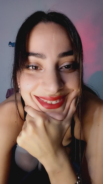 Jazminblu live cam on Cam4