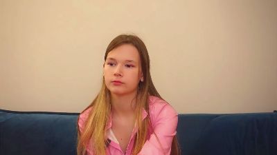 Profile and Statistics for JeannieMantel on Cam4