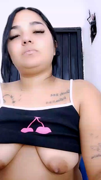 Jeans_Pee live cam on Cam4