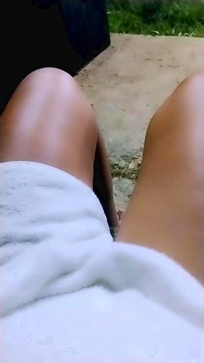 Jeans_Pee live cam on Cam4