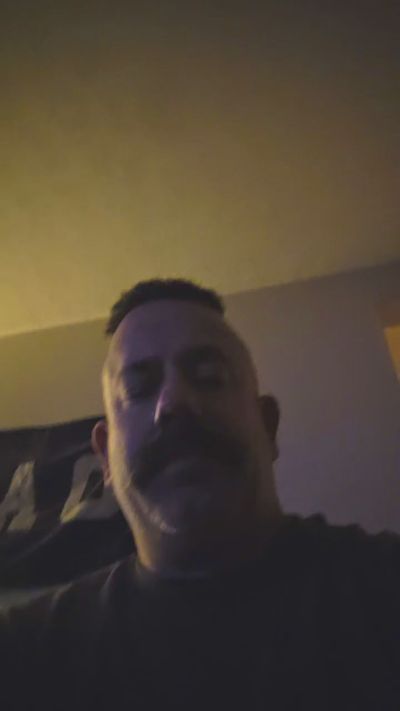 Jeepbrofo live cam on Cam4