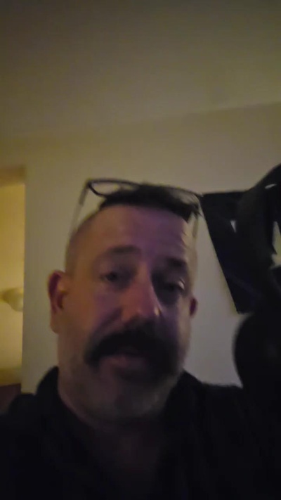 Jeepbrofo live cam on Cam4