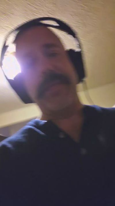 Jeepbrofo live cam on Cam4
