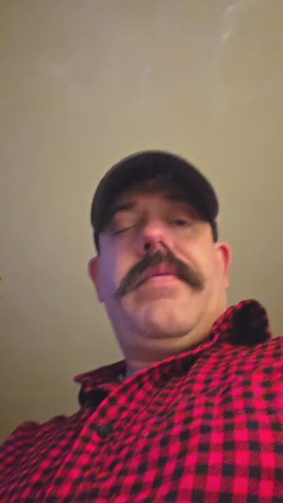 Jeepbrofo live cam on Cam4