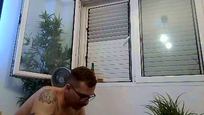 Jeffhubard live cam on Cam4