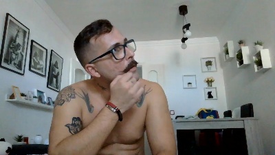 Jeffhubard live cam on Cam4