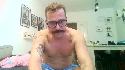 Jeffhubard live cam on Cam4