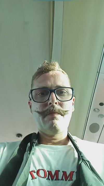 Jeffhubard live cam on Cam4