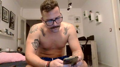 Jeffhubard live cam on Cam4