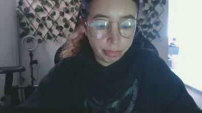 Jeiana4u live cam on Cam4